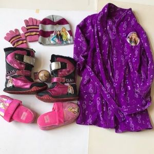 Size 1 Hannah Montana pop star winter boots, slippers, hat, gloves, robe